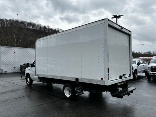 2023 Ford E-450SD Base DRW / 7.3L V8 / 16' Dry Freight Box in North Huntingdon, PA - Jim Shorkey Auto Group