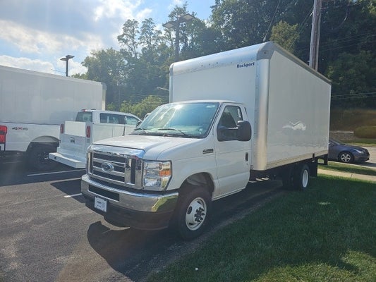 2024 Ford E-450SD Base DRW / 7.3L V8 / 15' Dry Freight Box in North Huntingdon, PA - Jim Shorkey Auto Group