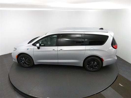 2023 Chrysler Pacifica Plug-In Hybrid PACIFICA PLUG-IN HYBRID TOURING L in North Huntingdon, PA - Jim Shorkey Auto Group