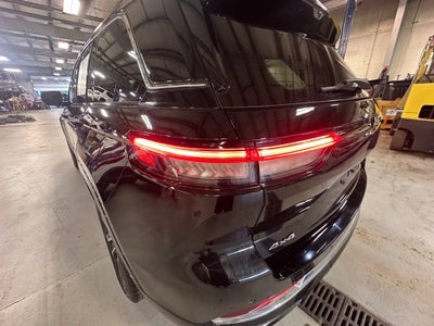 2023 Jeep Grand Cherokee Overland 4x4