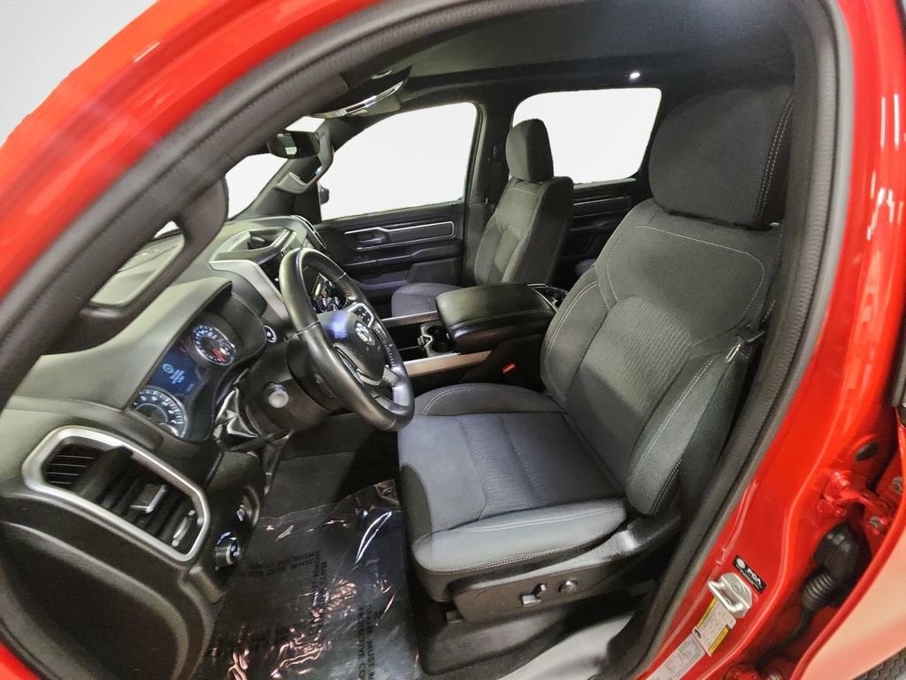 2022 RAM 1500 Big Horn Crew Cab 4x4 6'4" Box