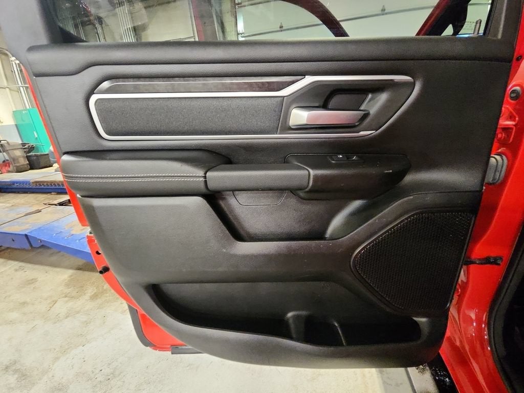 2022 RAM 1500 Big Horn Crew Cab 4x4 6'4" Box