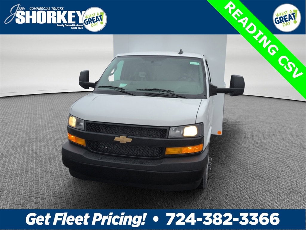 2025 Chevrolet Express Cutaway 3500 1WT