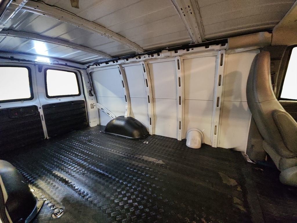 2022 Chevrolet Express Cargo 2500 WT