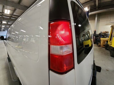 2022 Chevrolet Express Cargo 2500 WT