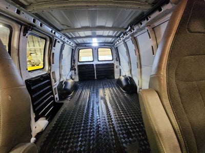 2022 Chevrolet Express Cargo 2500 WT