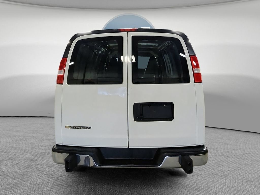 2022 Chevrolet Express Cargo 2500 WT