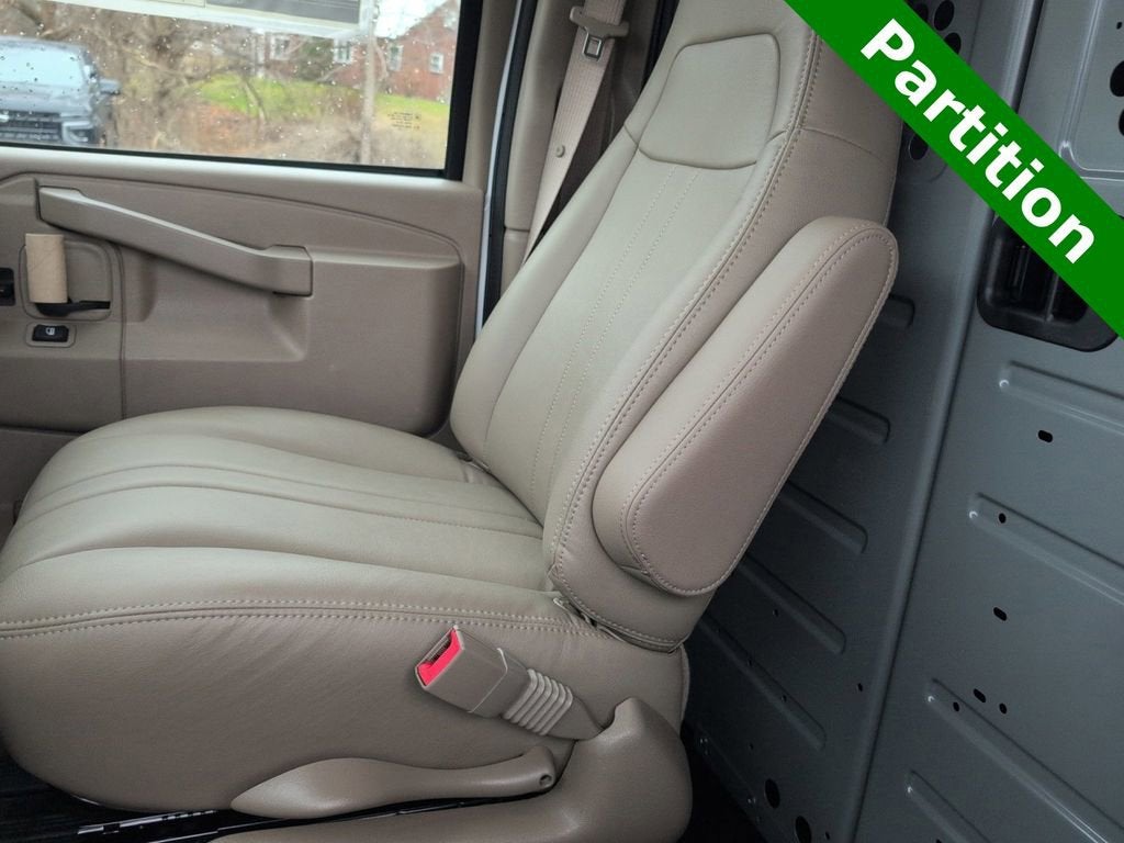 2025 Chevrolet Express Cargo 2500 WT