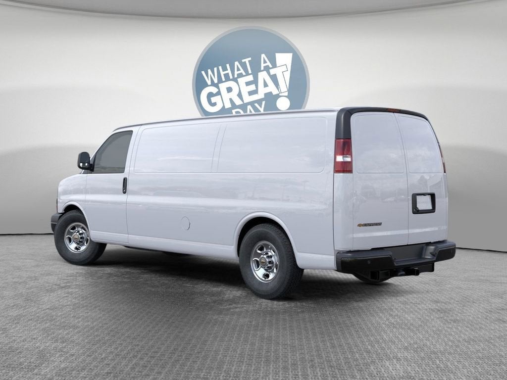 2026 Chevrolet Express Cargo WT