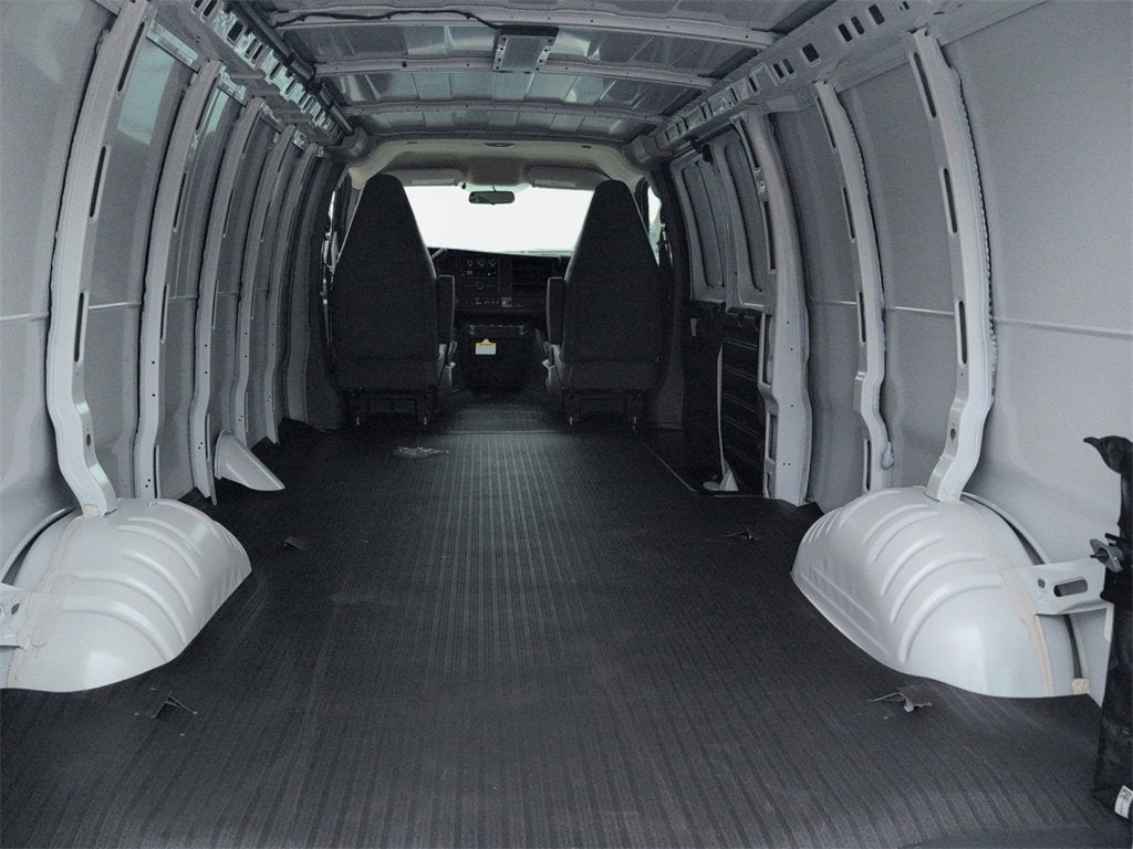 2026 Chevrolet Express Cargo 2500 1WT