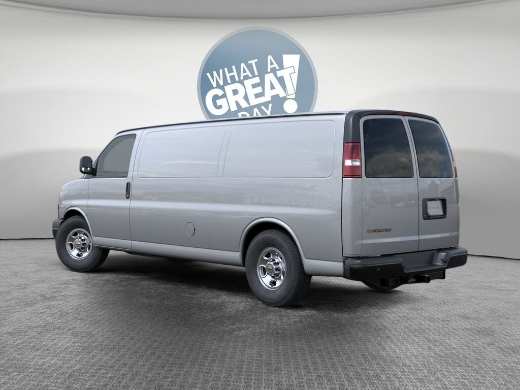 2026 Chevrolet Express Cargo 1WT