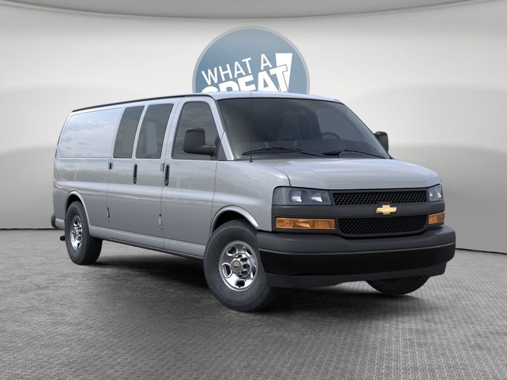 2026 Chevrolet Express Cargo 1WT