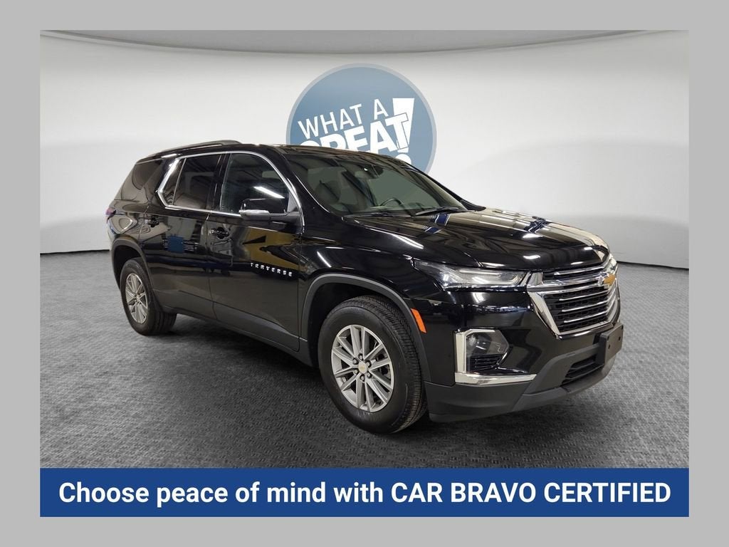 2023 Chevrolet Traverse LT Leather