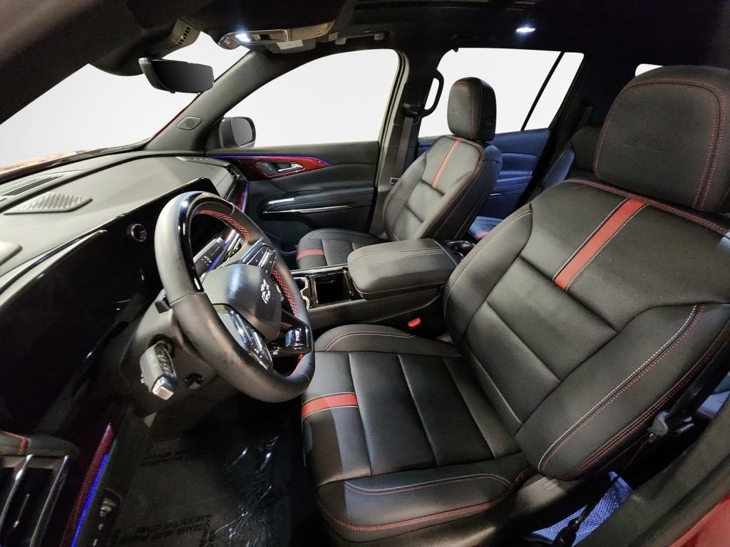 2025 Chevrolet Traverse RS