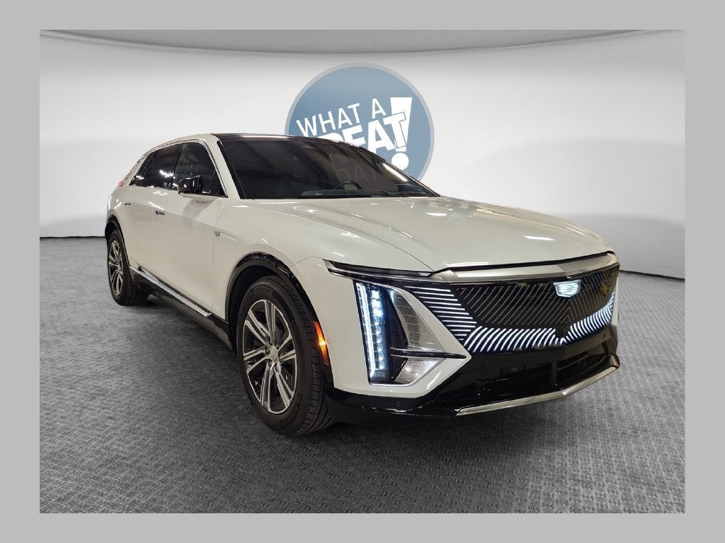 2024 Cadillac LYRIQ Luxury 2