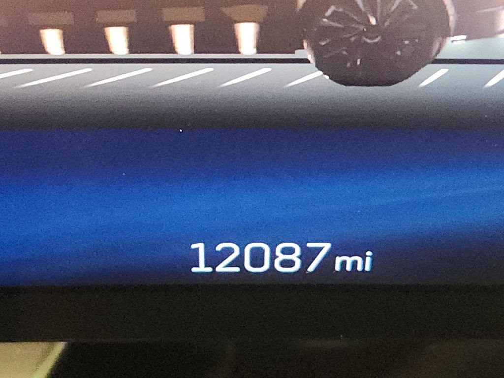 2024 Cadillac LYRIQ Luxury 2