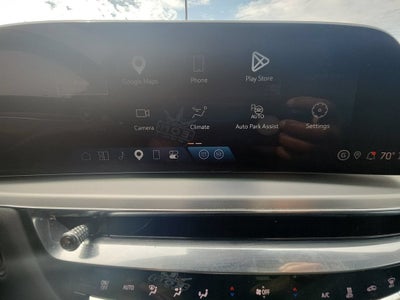 2024 Cadillac LYRIQ Luxury 2