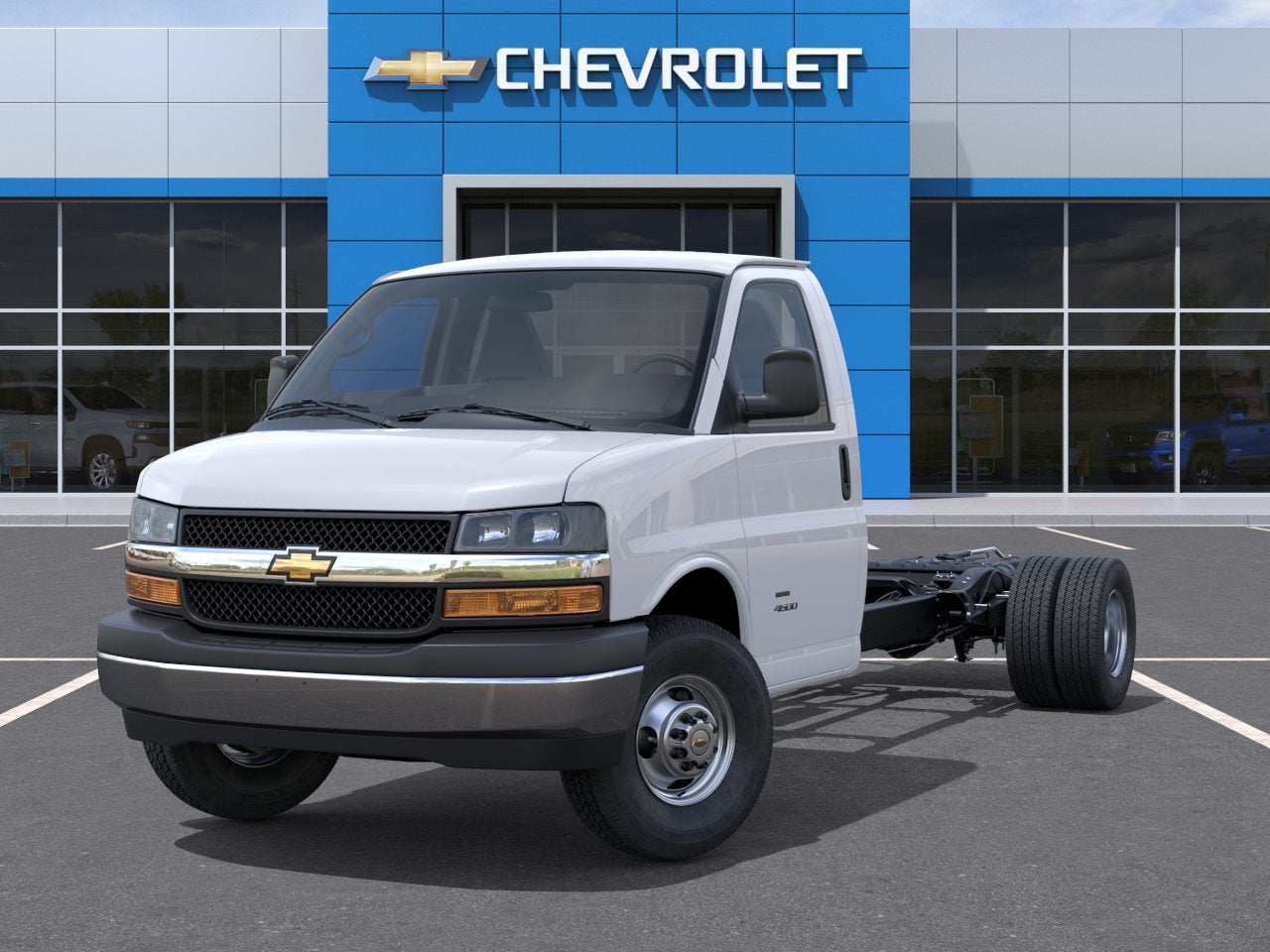2026 Chevrolet Express Cutaway 4500 2WT