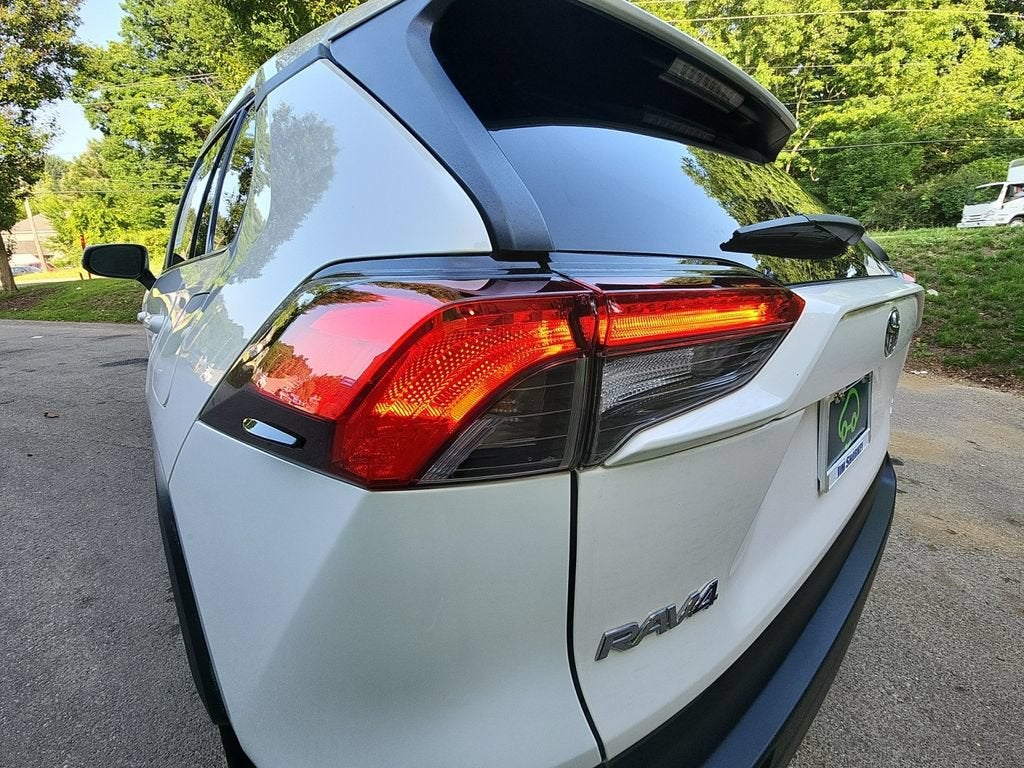 2020 Toyota RAV4 XLE Premium