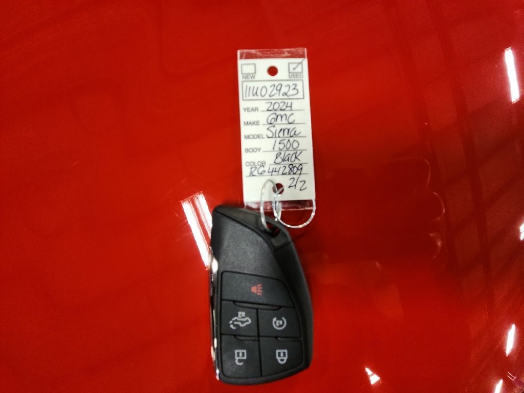2024 GMC Sierra 1500 AT4