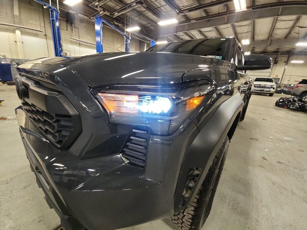 2024 Toyota Tacoma 4WD SR5
