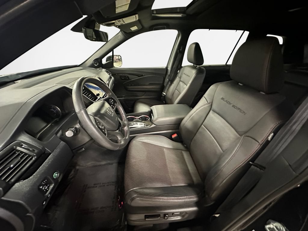 2025 Honda Passport AWD Black