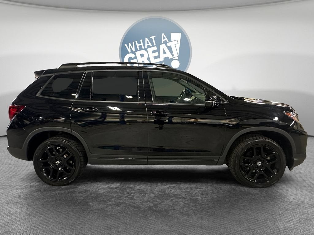 2025 Honda Passport AWD Black