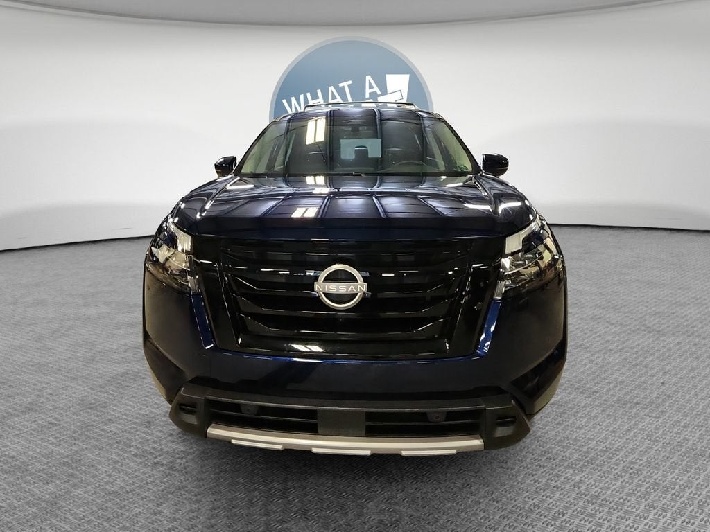 2025 Nissan Pathfinder SL 4WD