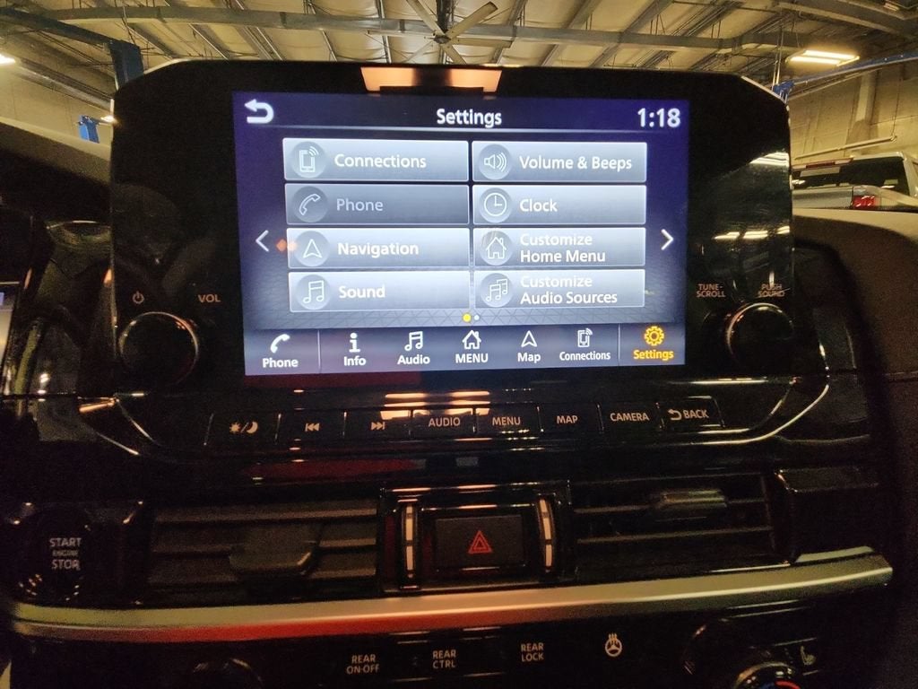 2025 Nissan Pathfinder SL 4WD