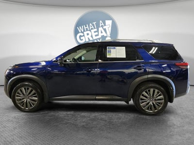 2025 Nissan Pathfinder SL 4WD