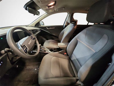 2023 Kia Niro LX