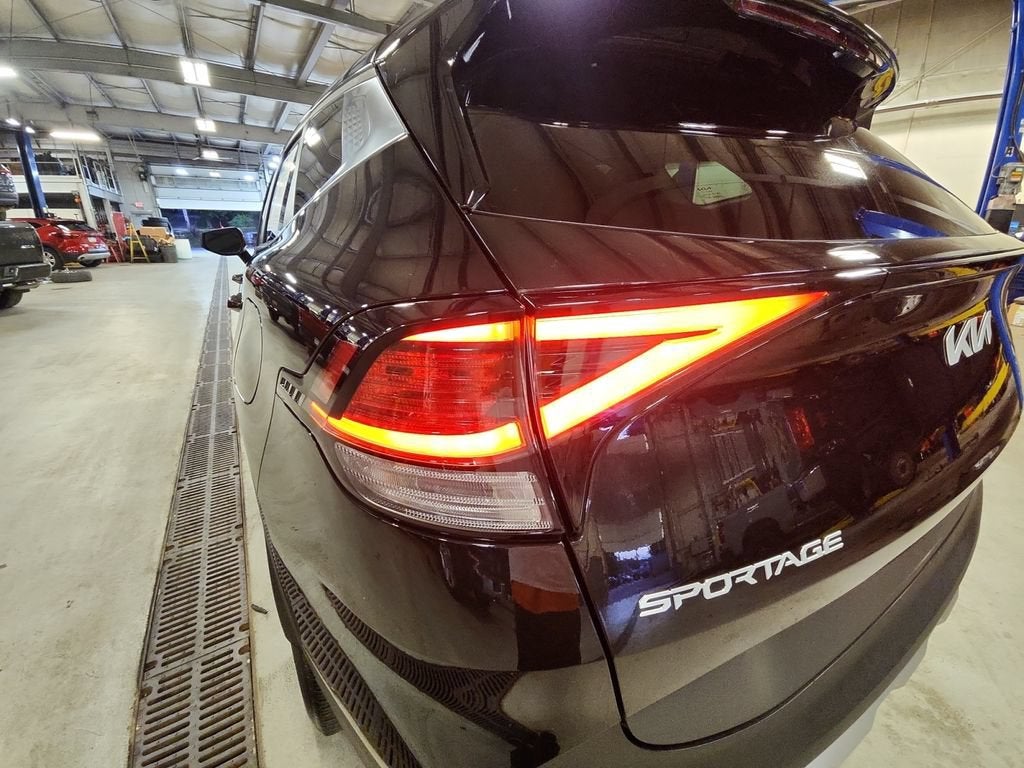 2023 Kia Sportage Hybrid LX