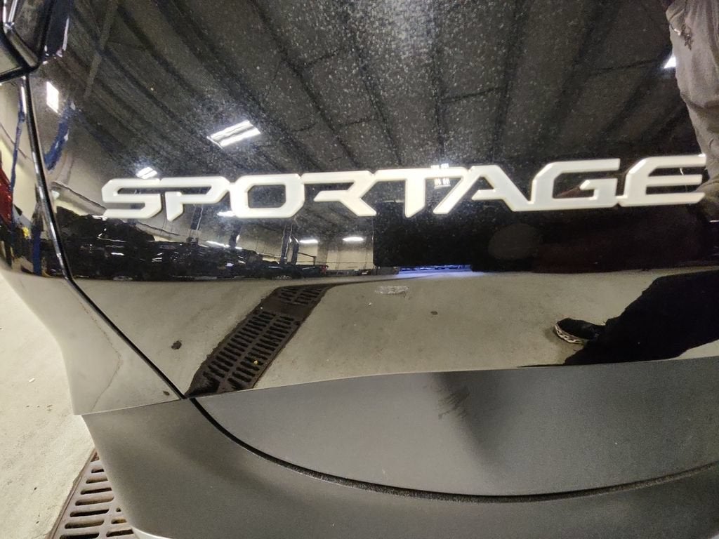 2023 Kia Sportage Hybrid LX