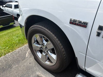 2018 RAM 1500 Big Horn Crew Cab 4x4 5'7" Box