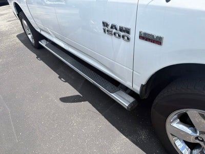 2018 RAM 1500 Big Horn Crew Cab 4x4 5'7" Box