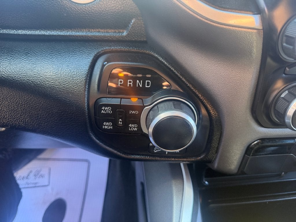 2020 RAM 1500 Big Horn Crew Cab 4x4 5'7" Box