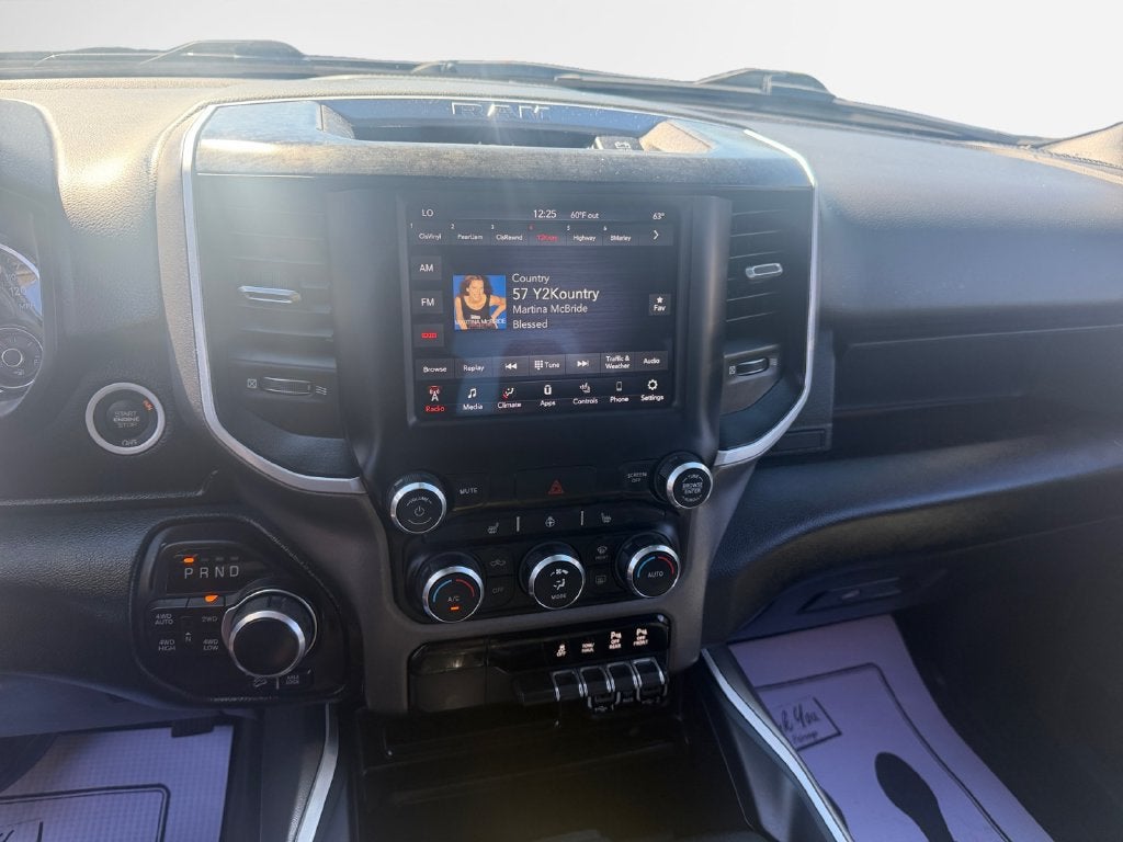 2020 RAM 1500 Big Horn Crew Cab 4x4 5'7" Box