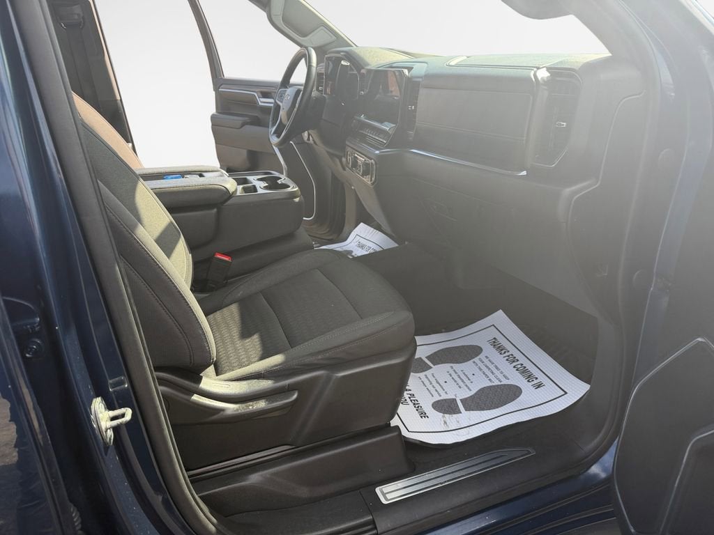 2023 Chevrolet Silverado 1500 LT (2FL)