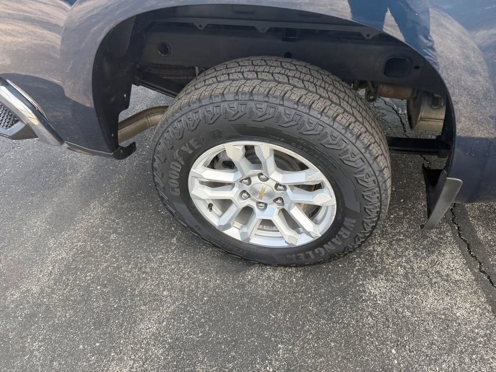 2023 Chevrolet Silverado 1500 LT (2FL)