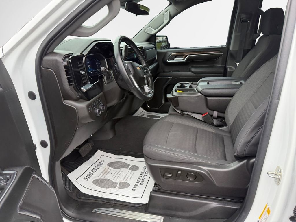 2024 Chevrolet Silverado 1500 LT (2FL)