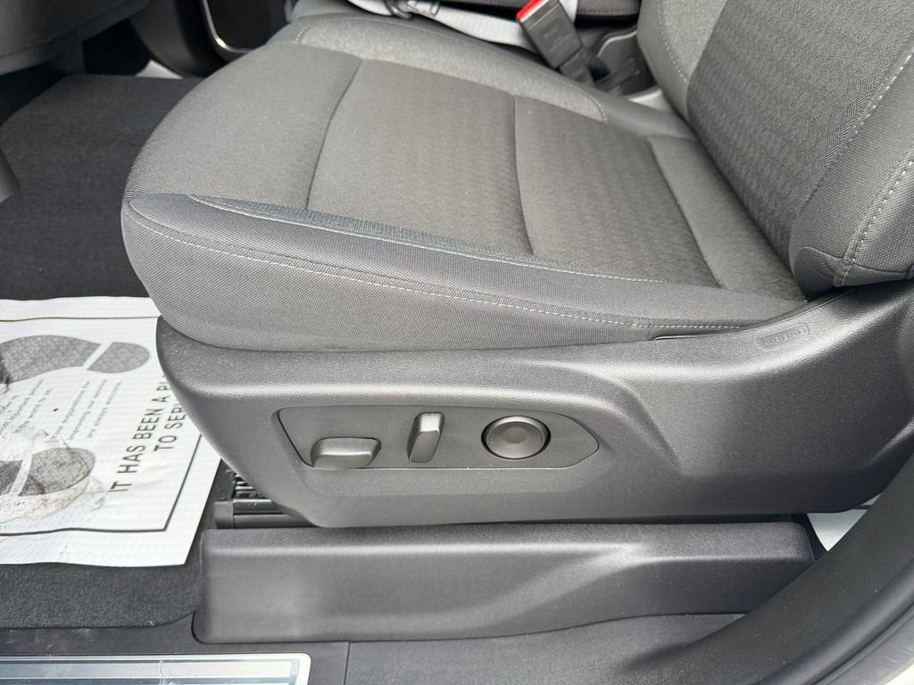 2025 Chevrolet Silverado 1500 LT (2FL)