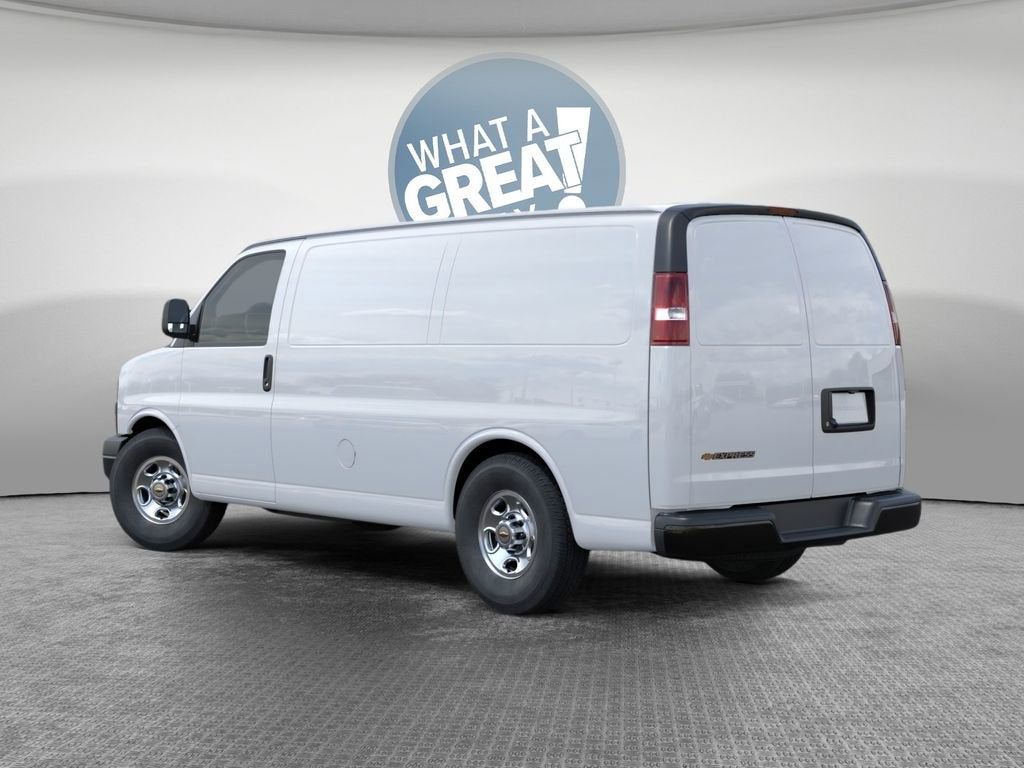 2026 Chevrolet Express Cargo 1WT