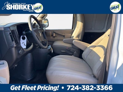 2025 Chevrolet Express Cargo WT