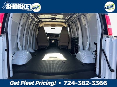 2025 Chevrolet Express Cargo WT