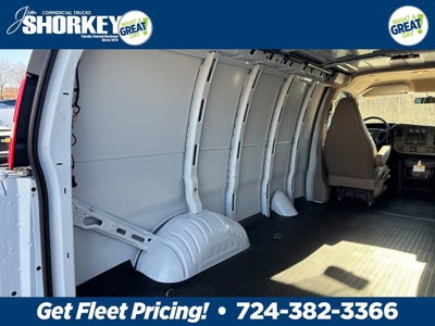 2025 Chevrolet Express Cargo WT