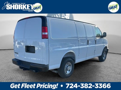 2025 Chevrolet Express Cargo WT