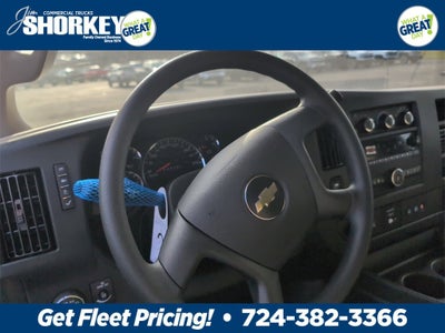 2025 Chevrolet Express Cargo 3500 WT