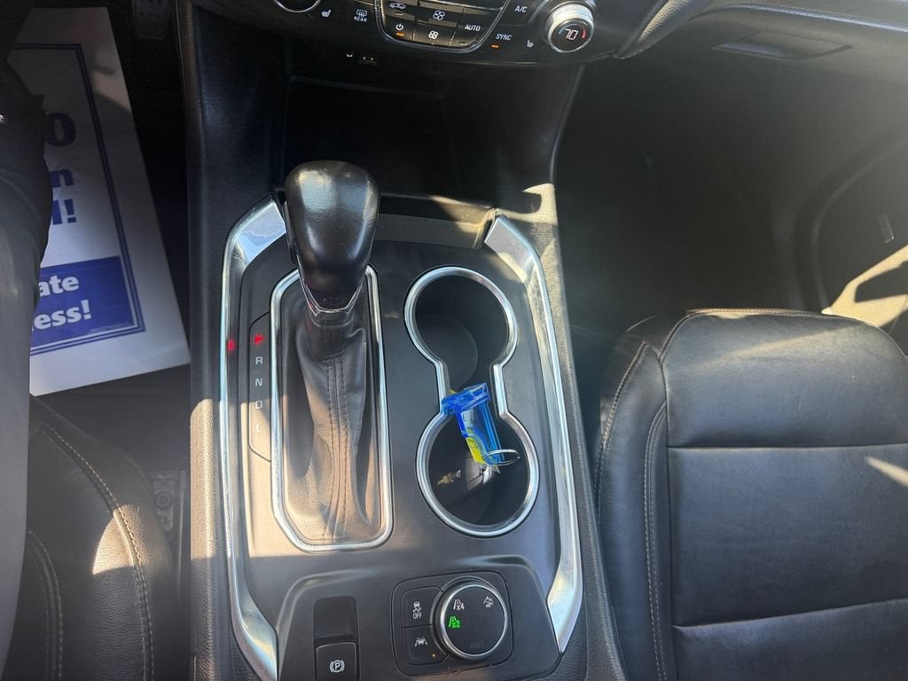 2021 Chevrolet Traverse LT Leather