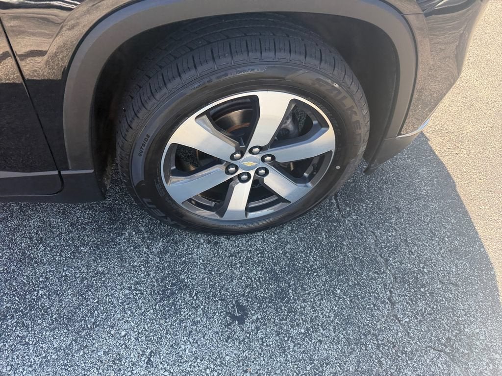 2021 Chevrolet Traverse LT Leather