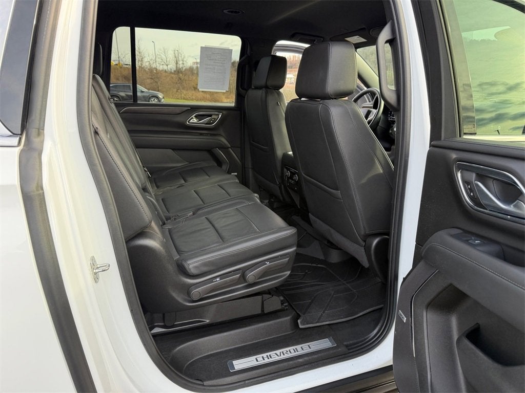 2024 Chevrolet Suburban LT